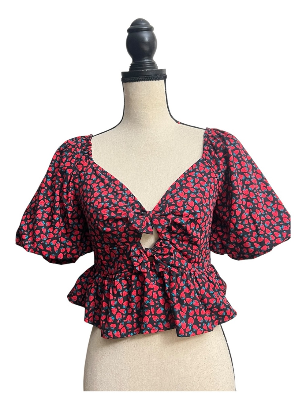 Band Of The Free Red Strawberry-Print Tie-Front Peplum Crop Top Size M